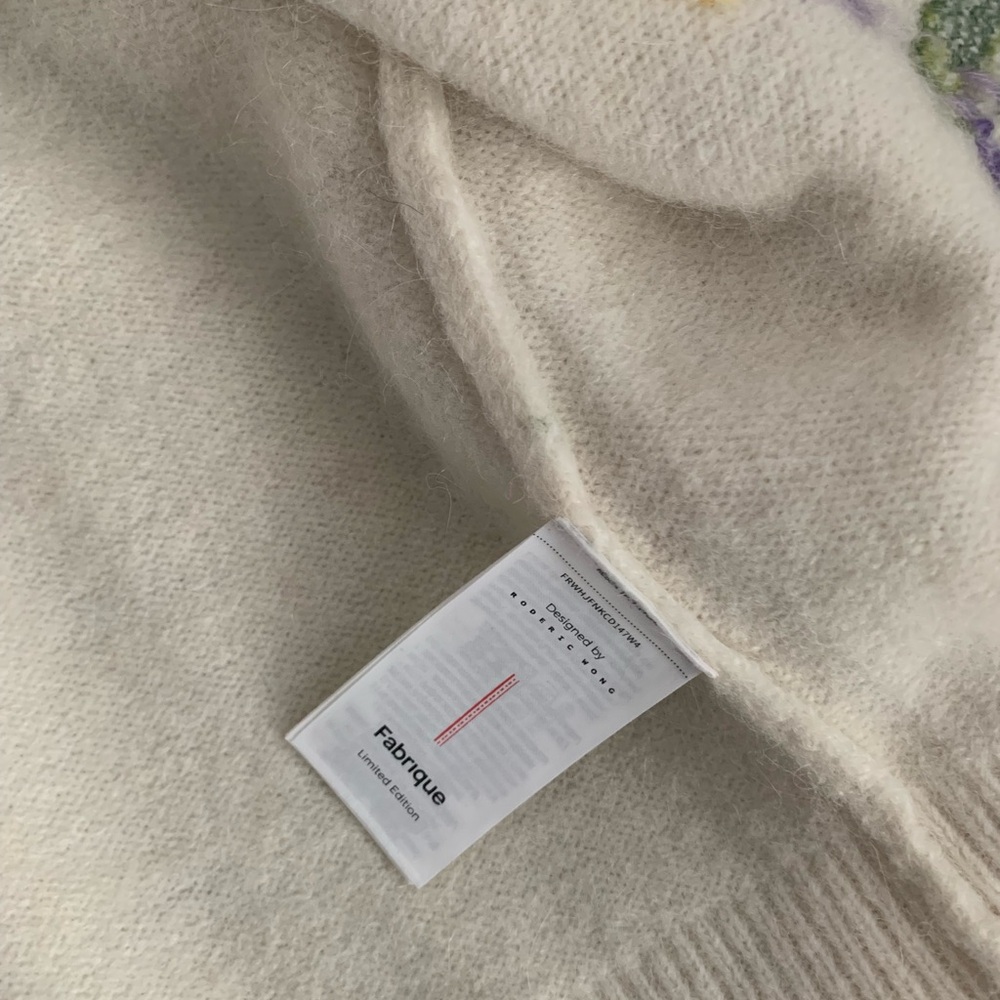 Fabrique Women's Floral Cream Sweater Cardigan - Picture 6 of 9